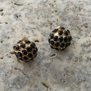 Banana republic stud earrings